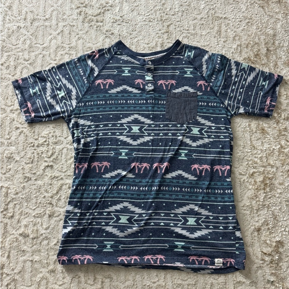 Free Planet Aztec Pattern Tee - Blue and Pink mens size large.
